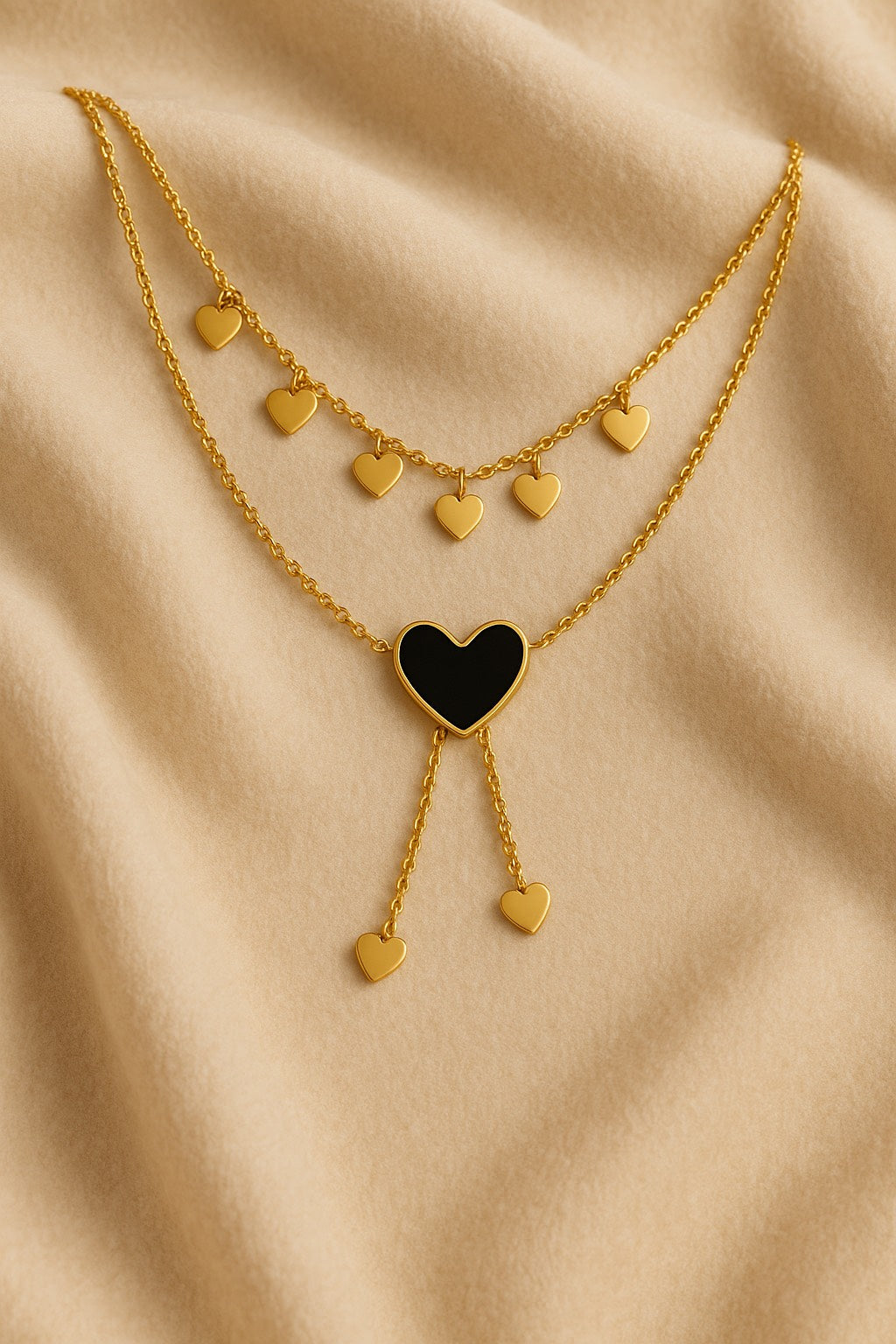 Noir Affection Pendant